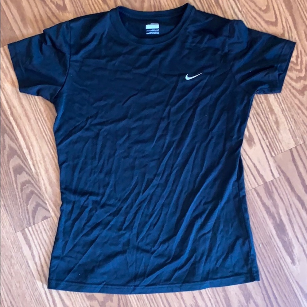Black nike dri fit shirt